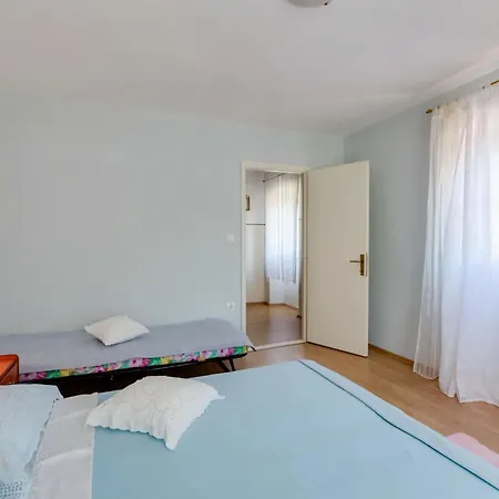 Charming Holiday In بيت للعطل نيغيزيني
