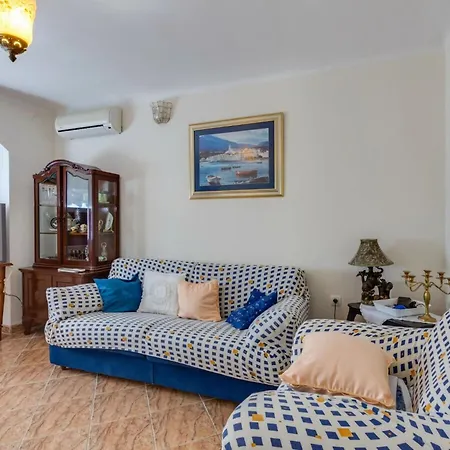 Charming Holiday In * نيغيزيني